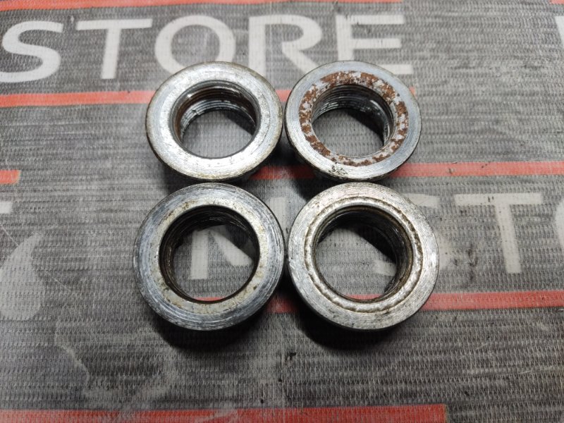 болты и гайки, 900 рублей, Красноярск