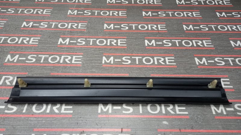 Накладка на порог салона, 500 рублей, Красноярск