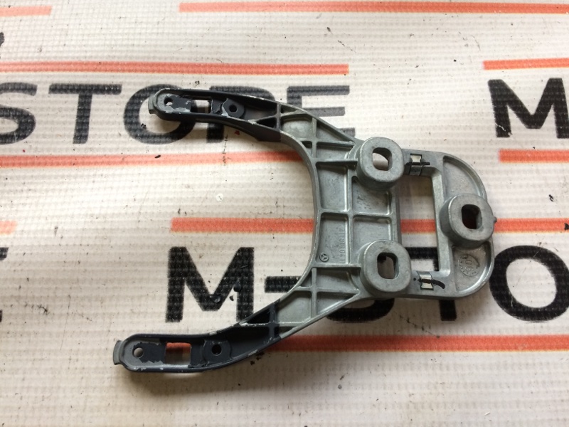 Кронштейн зеркала салона, 200 рублей, Красноярск