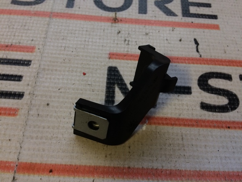 кронштейн панели, 300 рублей, Красноярск