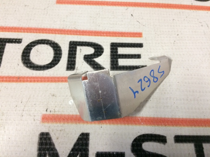 кронштейн подрулевого переключателя, 300 рублей, Красноярск