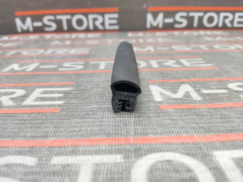 Уплотнитель капота, 190 рублей, Красноярск