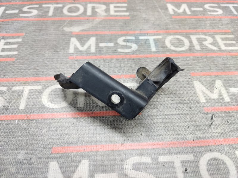 Уплотнитель капота, 280 рублей, Красноярск