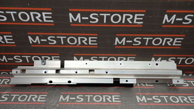 кронштейн направляющей шторки багажника, 340 рублей, Красноярск