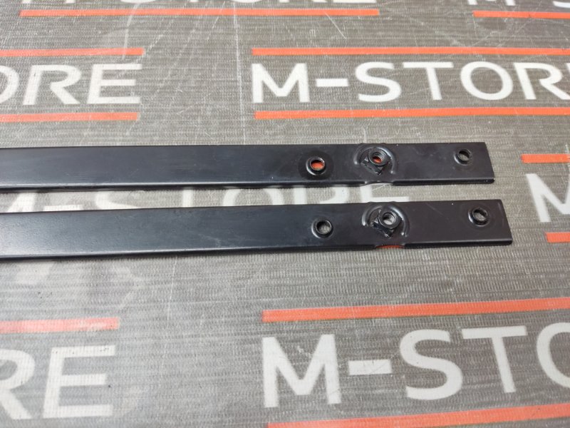 Кронштейн крышки двигателя, 340 рублей, Красноярск