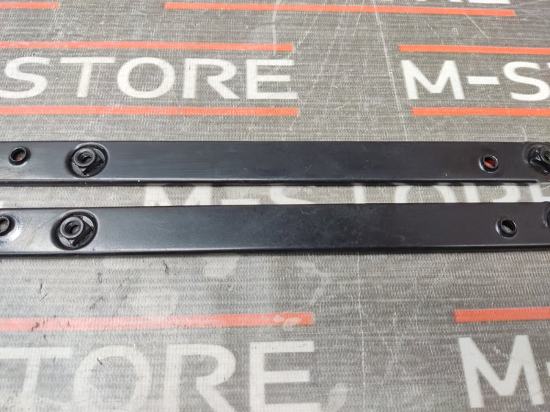 Кронштейн крышки двигателя, 340 рублей, Красноярск