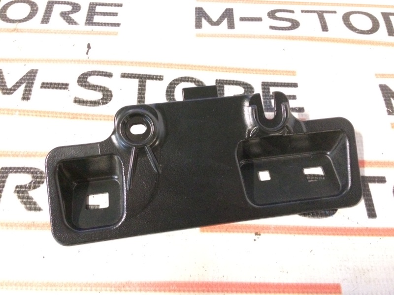 кронштейн потолочной ручки, 300 рублей, Красноярск