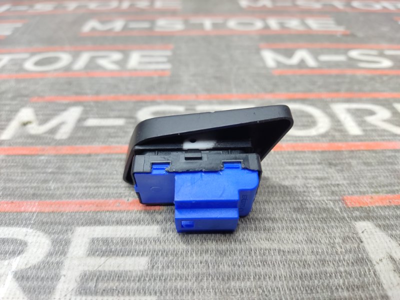 Кнопка центрального замка, 210 рублей, Красноярск