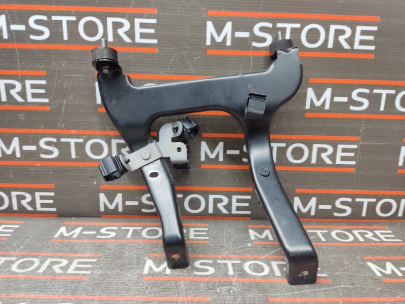 Кронштейн впускного коллектора, 300 рублей, Красноярск