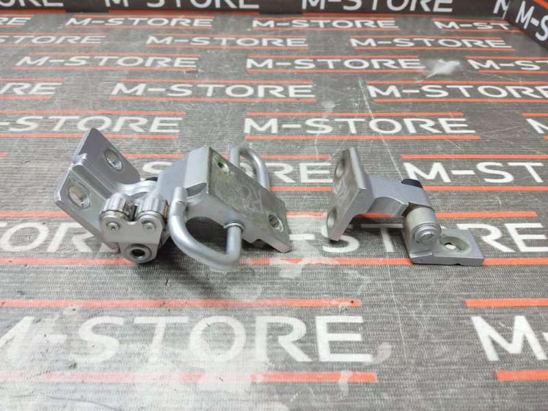 петля двери, 670 рублей, Красноярск