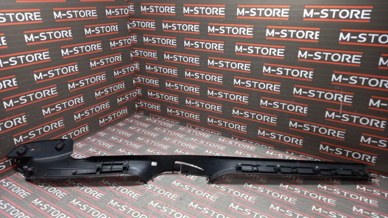 Накладка на порог салона, 350 рублей, Красноярск