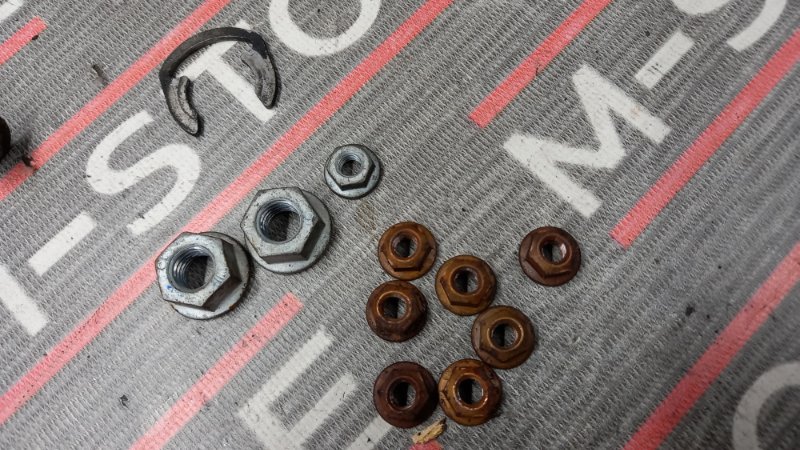 Болты и гайки ДВС, 860 рублей, Красноярск