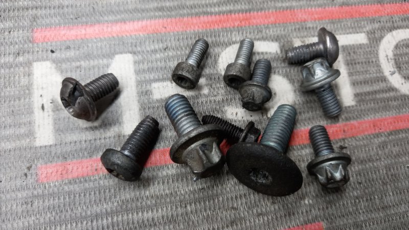 Болты и гайки ДВС, 860 рублей, Красноярск