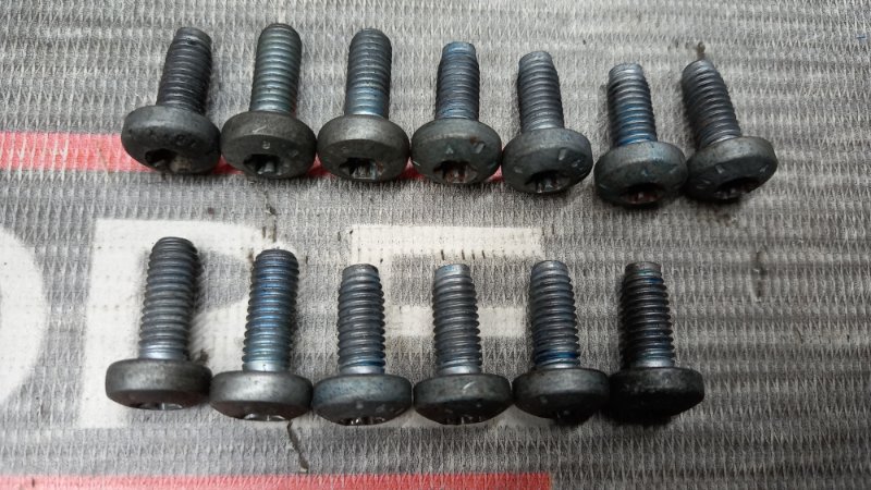 Болты и гайки ДВС, 860 рублей, Красноярск