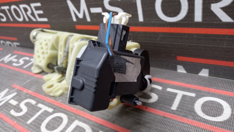 механизм складывания подголовника, 340 рублей, Красноярск