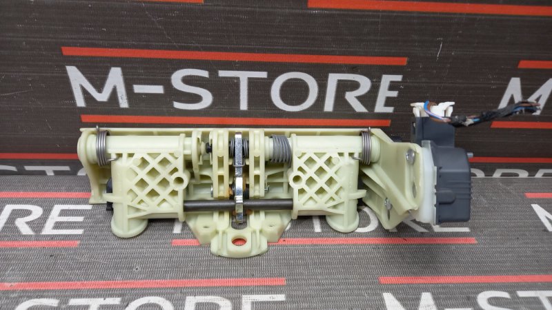 механизм складывания подголовника, 340 рублей, Красноярск