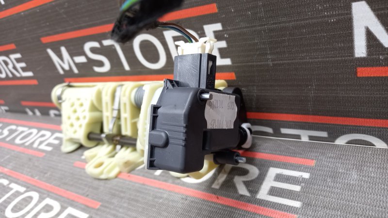 механизм складывания подголовника, 340 рублей, Красноярск