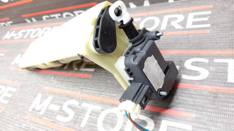 механизм складывания подголовника, 340 рублей, Красноярск