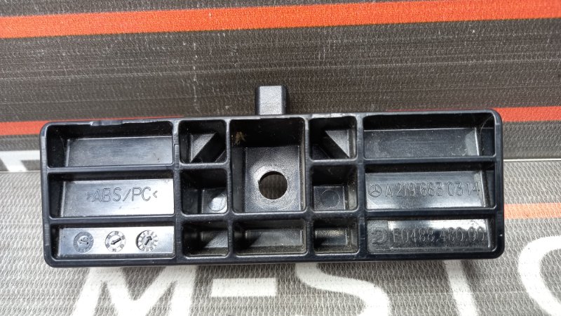 кронштейн, 340 рублей, Красноярск