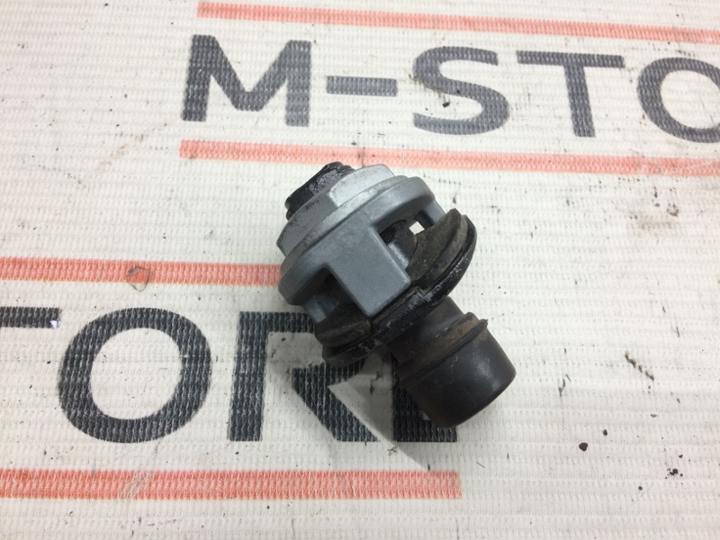 Отбойник двери багажника, 340 рублей, Красноярск