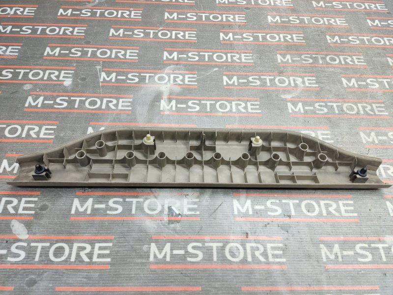 Накладка на порог салона, 370 рублей, Красноярск