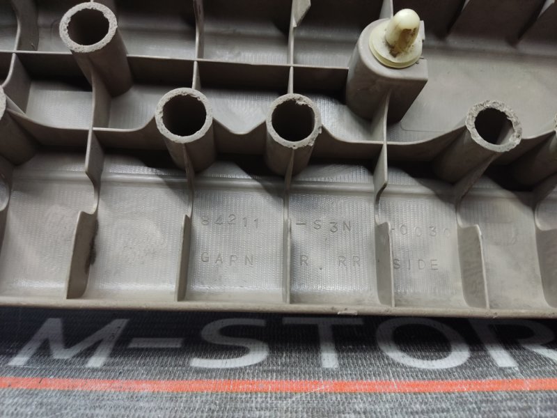 Накладка на порог салона, 370 рублей, Красноярск