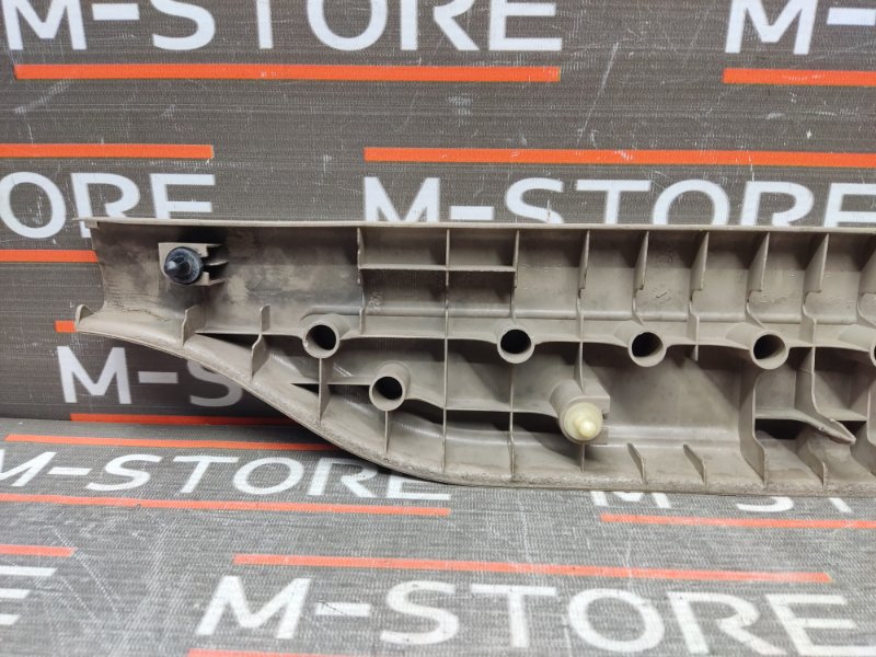 Накладка на порог салона, 370 рублей, Красноярск