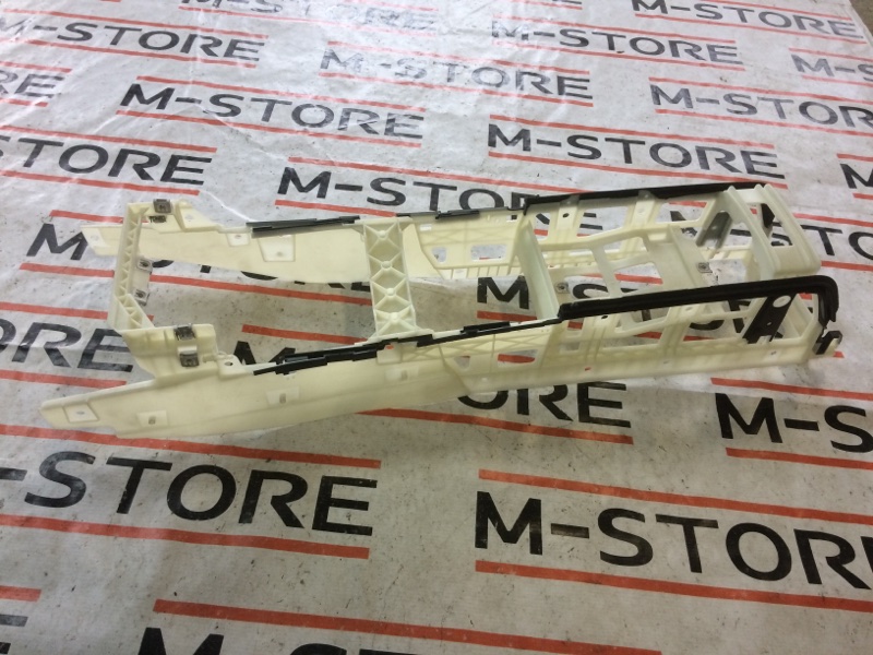 Консоль между сидений, 350 рублей, Красноярск