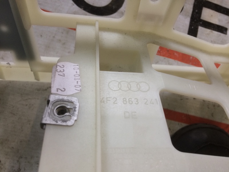 Консоль между сидений, 350 рублей, Красноярск