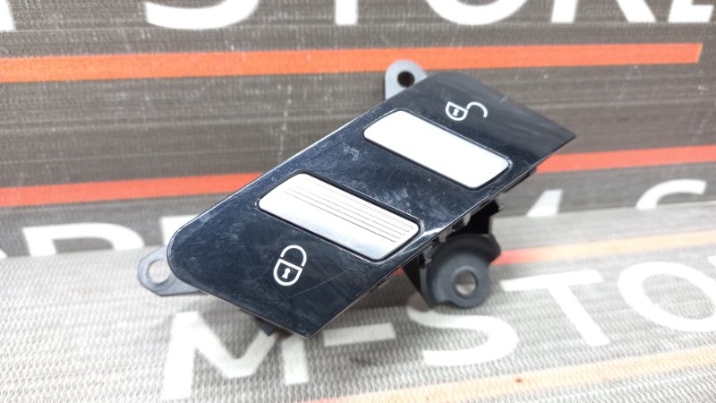 Кнопка центрального замка, 500 рублей, Красноярск