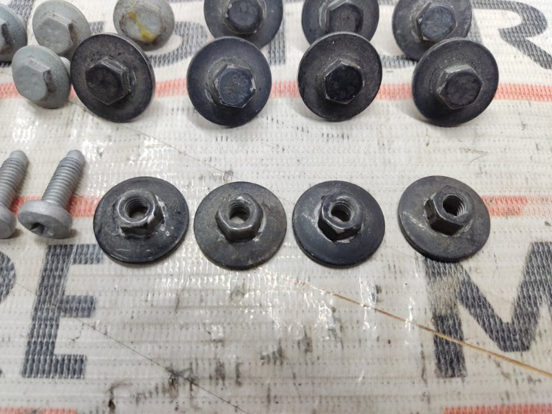 болты и гайки, 220 рублей, Красноярск