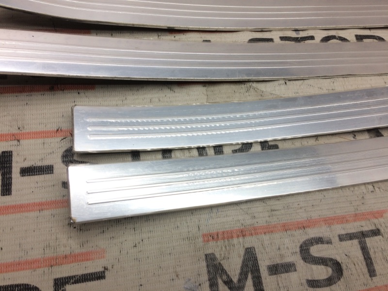 Накладка на порог салона, 1300 рублей, Красноярск