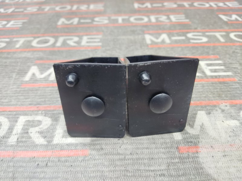 Кронштейн полки багажника, 340 рублей, Красноярск