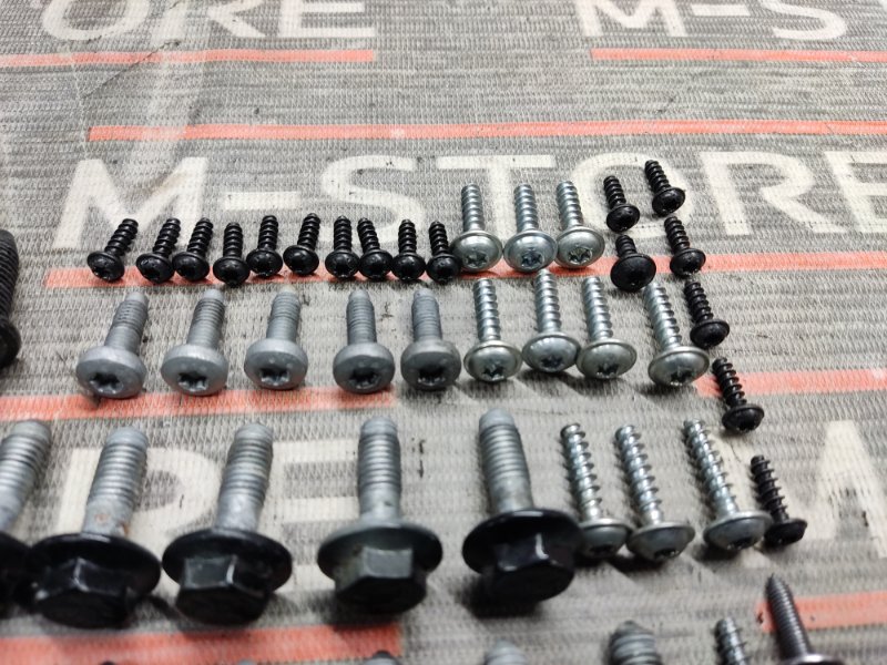 болты и гайки, 630 рублей, Красноярск