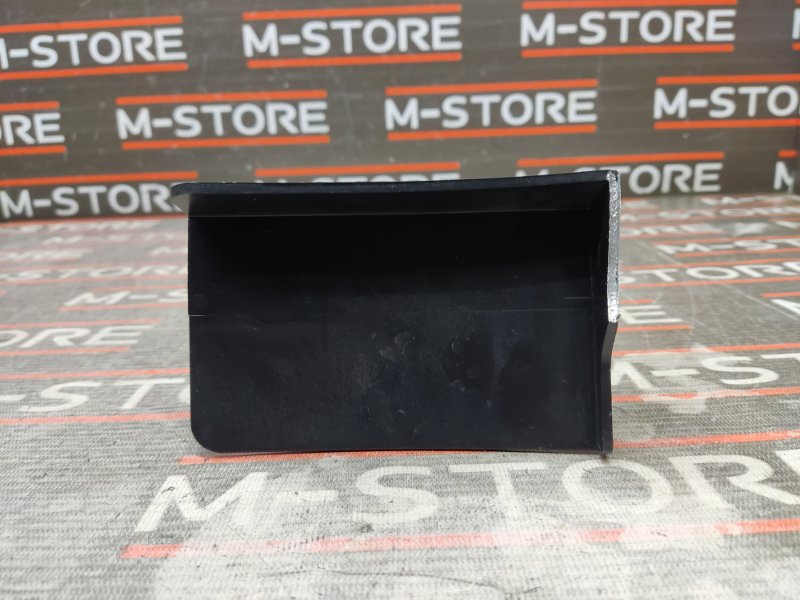 Пластик багажника, 320 рублей, Красноярск