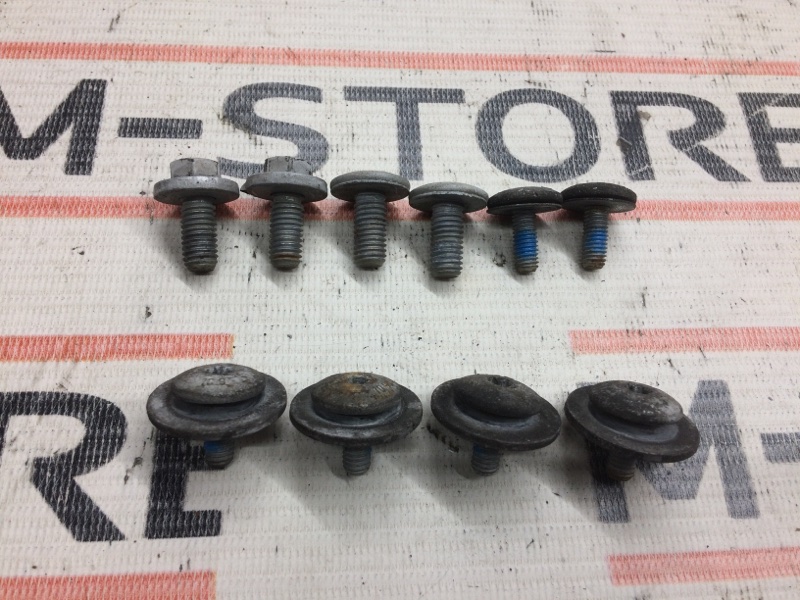 болт, 320 рублей, Красноярск