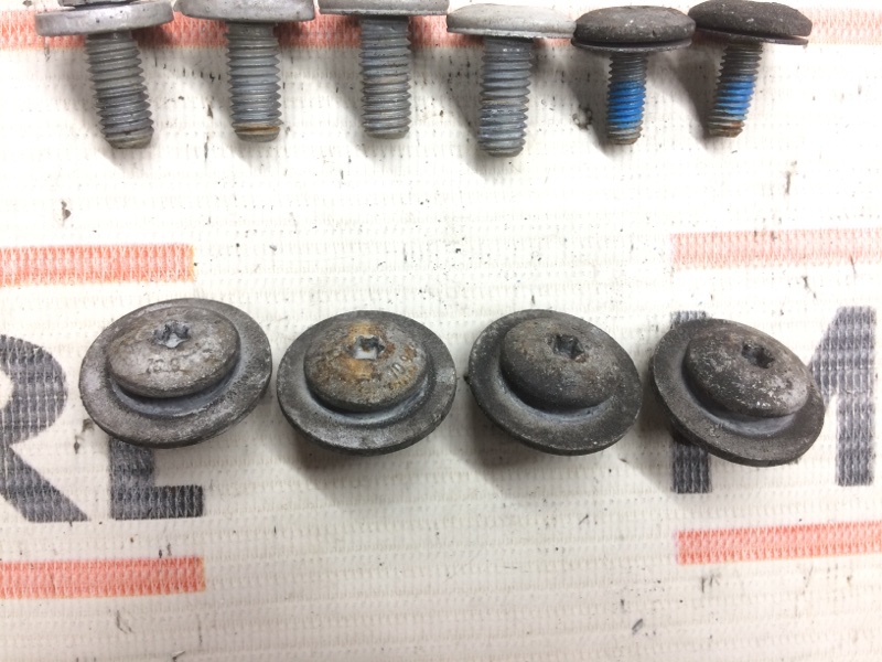 болт, 320 рублей, Красноярск