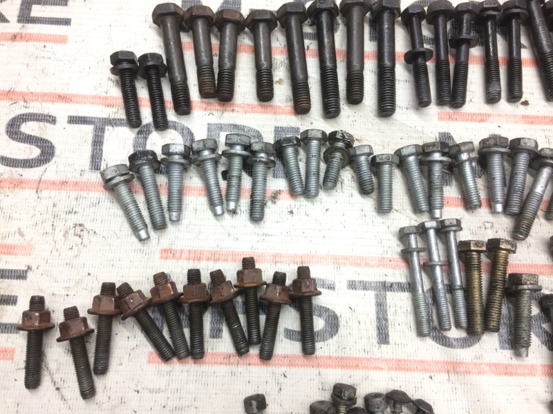 Болты и гайки ДВС, 930 рублей, Красноярск