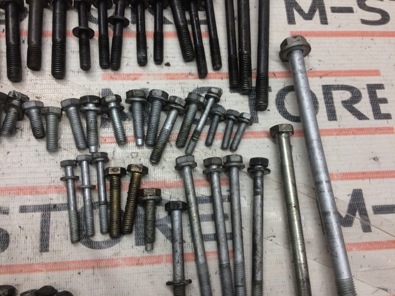 Болты и гайки ДВС, 930 рублей, Красноярск