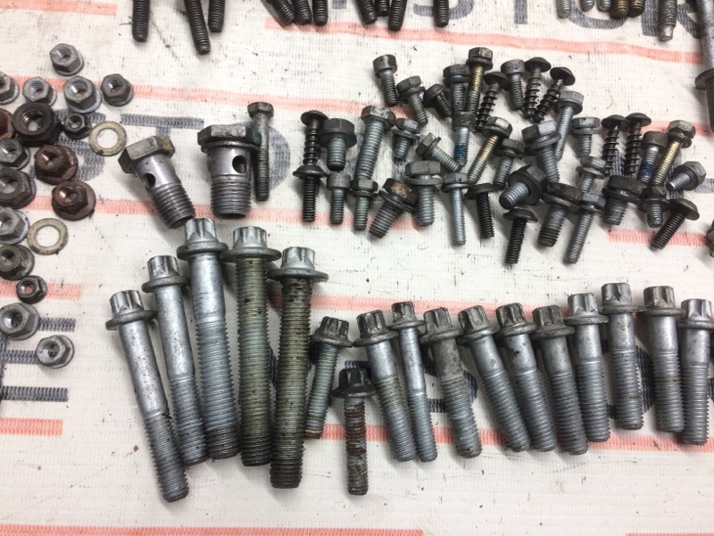 Болты и гайки ДВС, 930 рублей, Красноярск