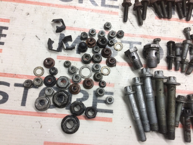 Болты и гайки ДВС, 930 рублей, Красноярск