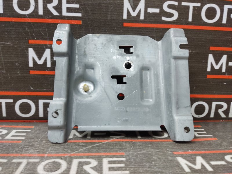 кронштейн ремня безопасности, 300 рублей, Красноярск