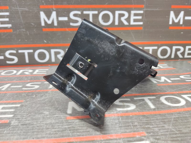 кронштейн обшивки багажника, 300 рублей, Красноярск