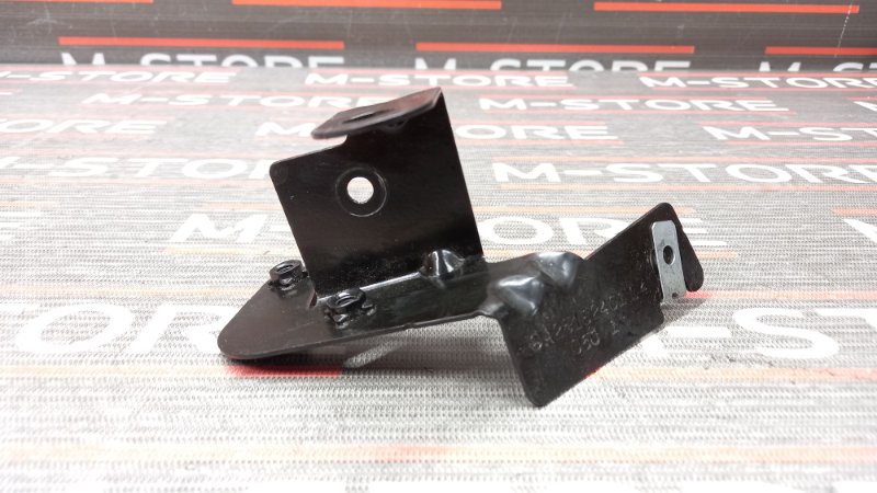 кронштейн, 300 рублей, Красноярск