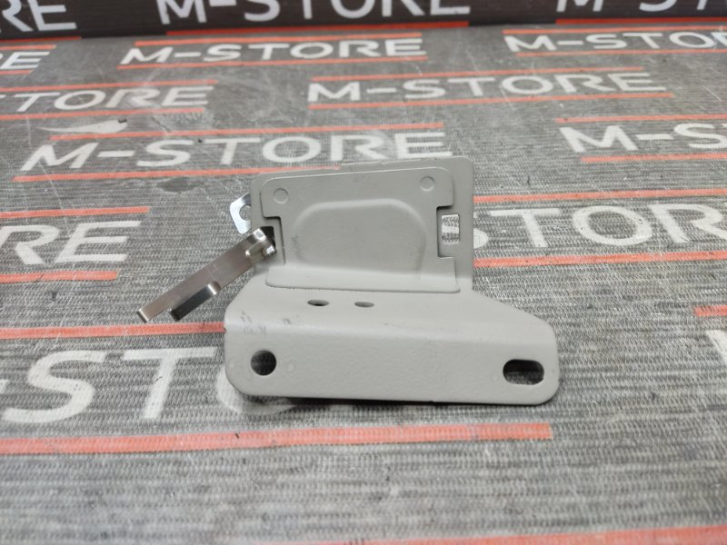 кронштейн, 250 рублей, Красноярск