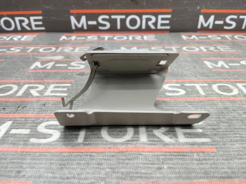 кронштейн, 250 рублей, Красноярск