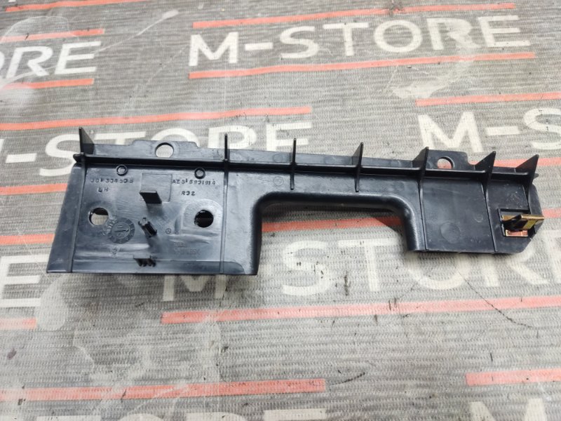 кронштейн обшивки багажника, 300 рублей, Красноярск