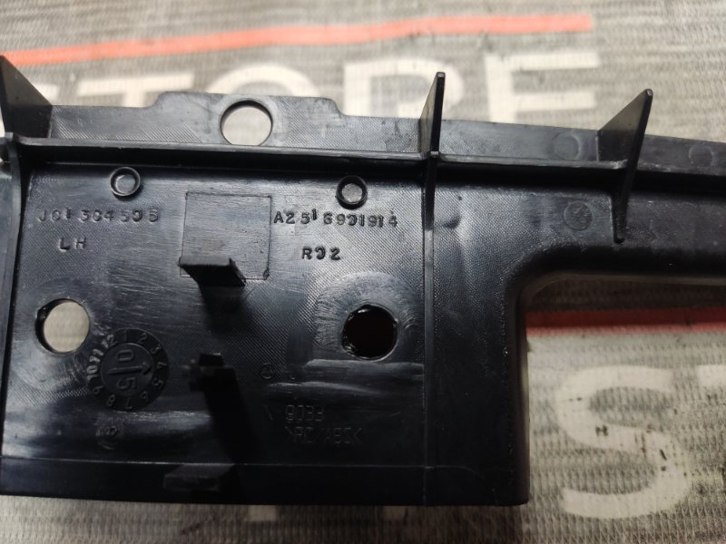 кронштейн обшивки багажника, 300 рублей, Красноярск