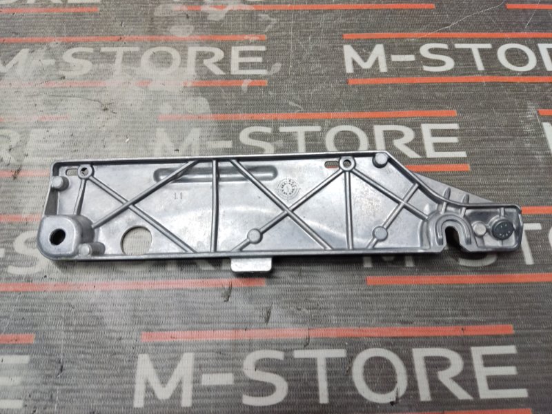 кронштейн потолочной ручки, 630 рублей, Красноярск