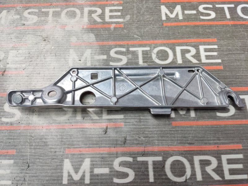 кронштейн потолочной ручки, 630 рублей, Красноярск